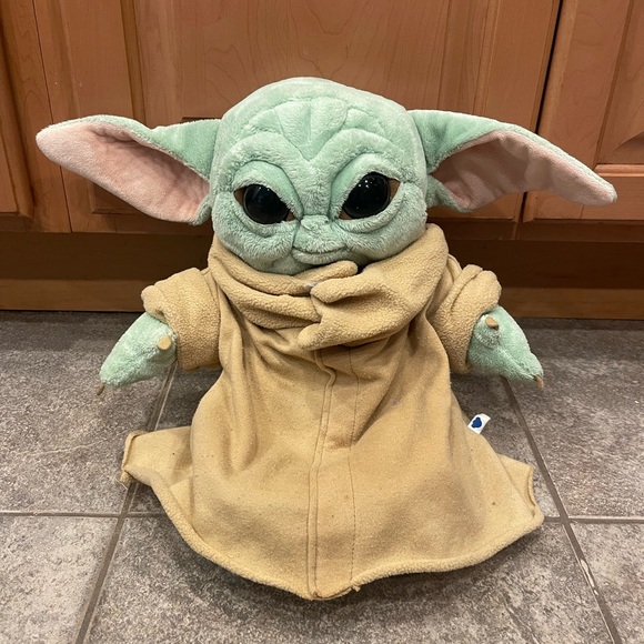 Build a Bear Baby Yoda with Frog Accessory - Picture 2 of 12